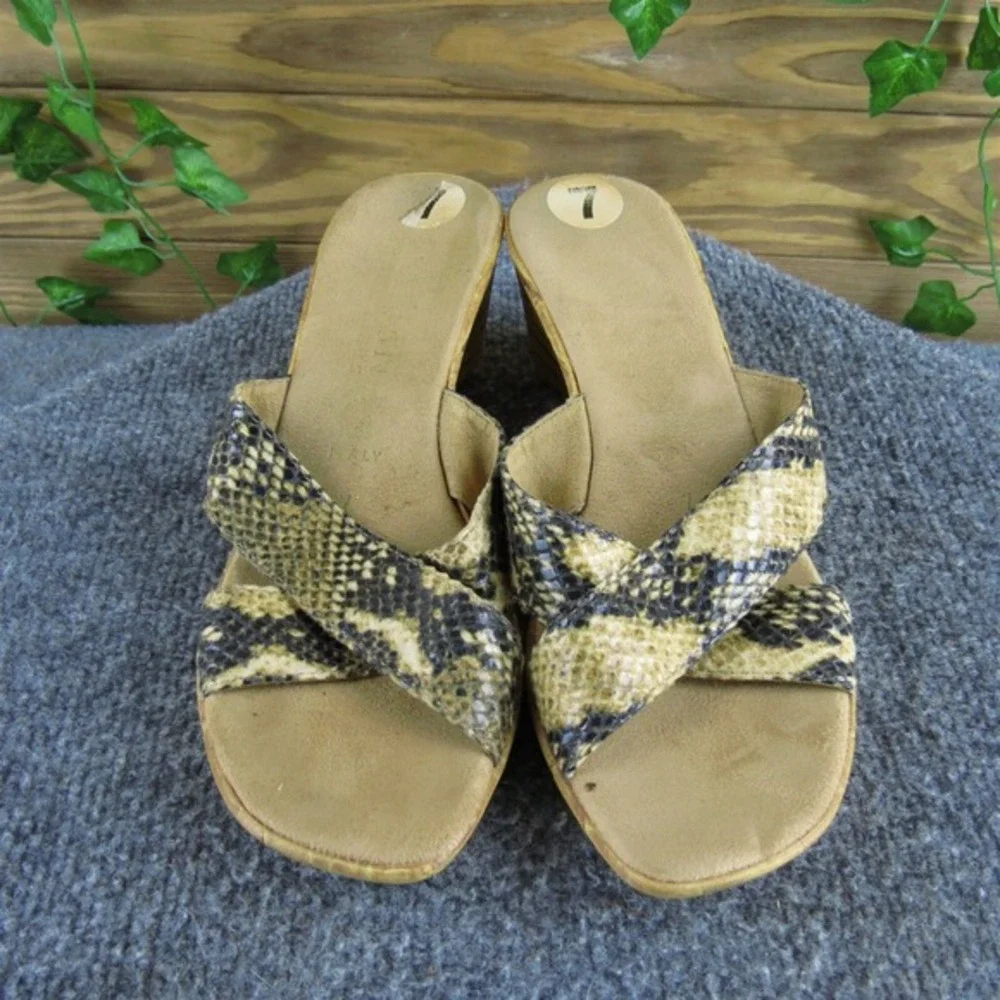 Italian Shoemakers Women's  Slide Brown Synthetic‎ Sz 7 Medium Gently Used 2025
